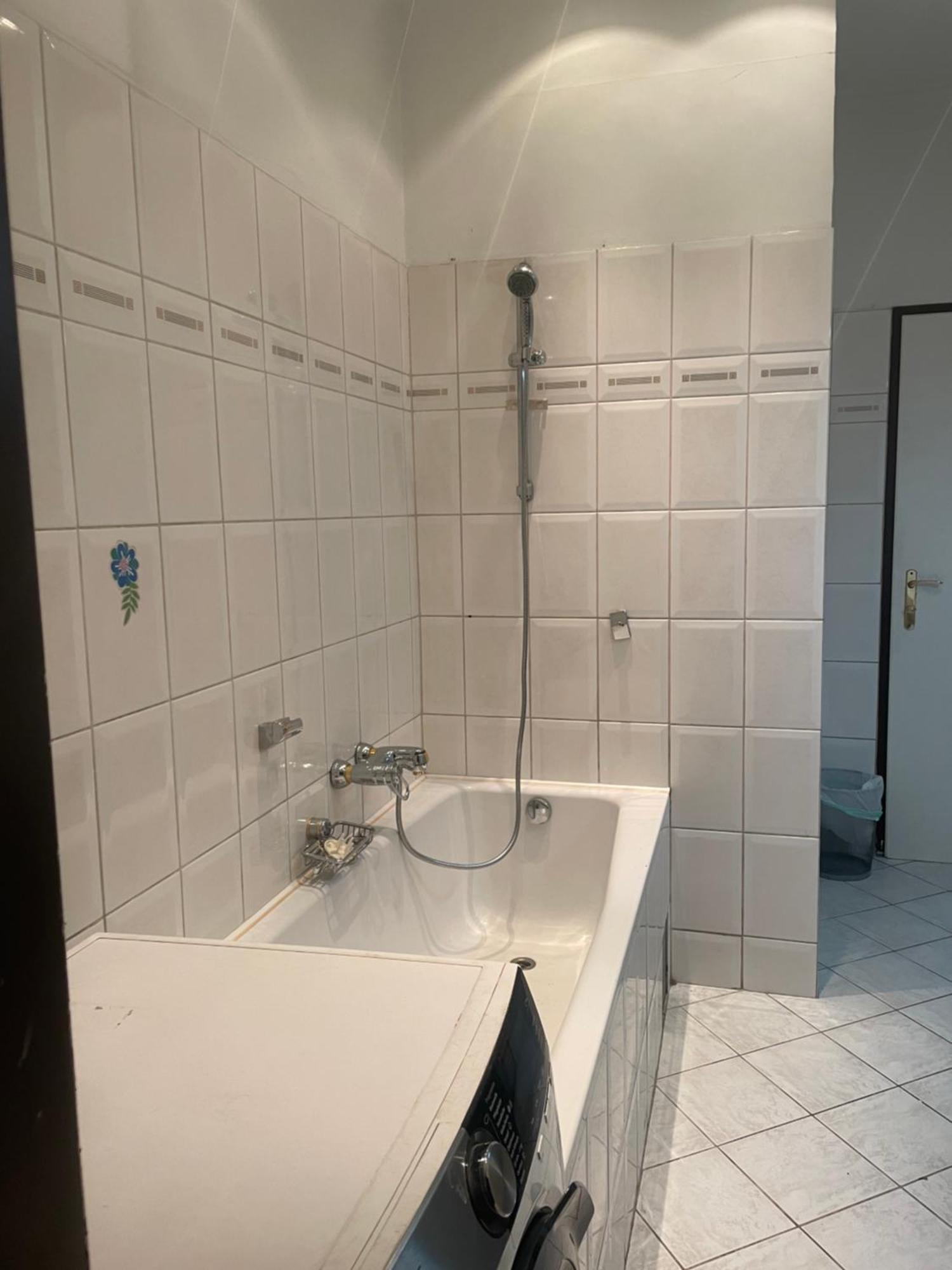 U6 Schoepfwerk Home 5 فيينا المظهر الخارجي الصورة